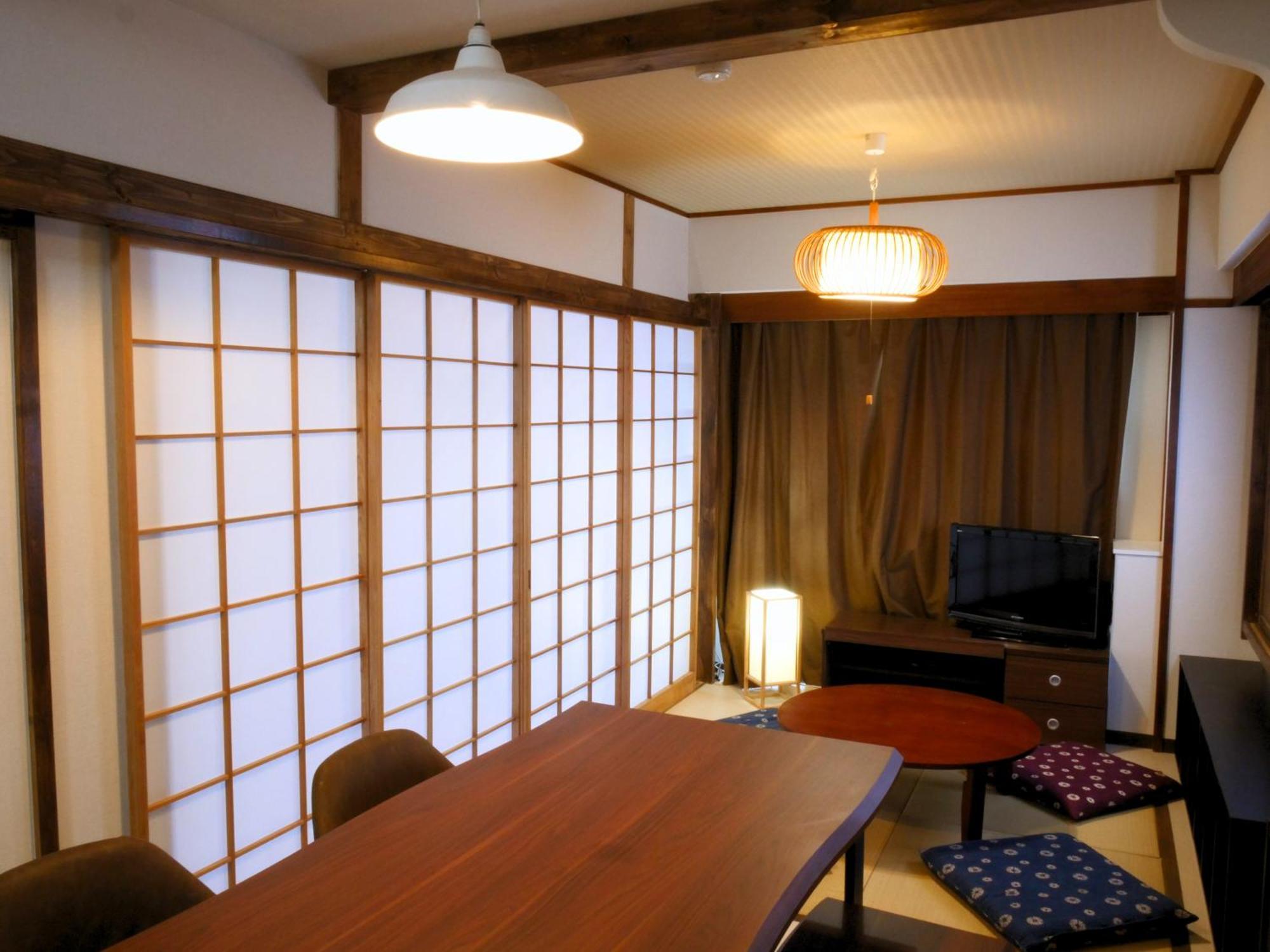 Amber Iidabashi * Tokio